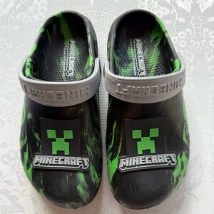 Minecraft Rubber Sandals Slip-On Shoes Kids Size 2 Black/Green Logo Style Design